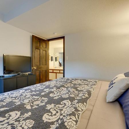 Condo With Balcony And Grill 3 Mi To Moonshine Beach! Бренсън Екстериор снимка
