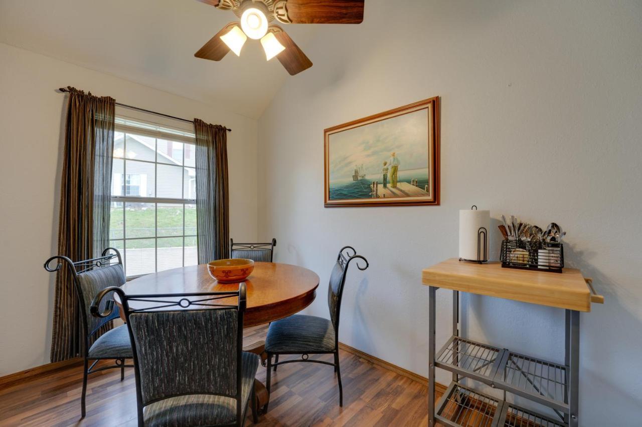 Condo With Balcony And Grill 3 Mi To Moonshine Beach! Бренсън Екстериор снимка